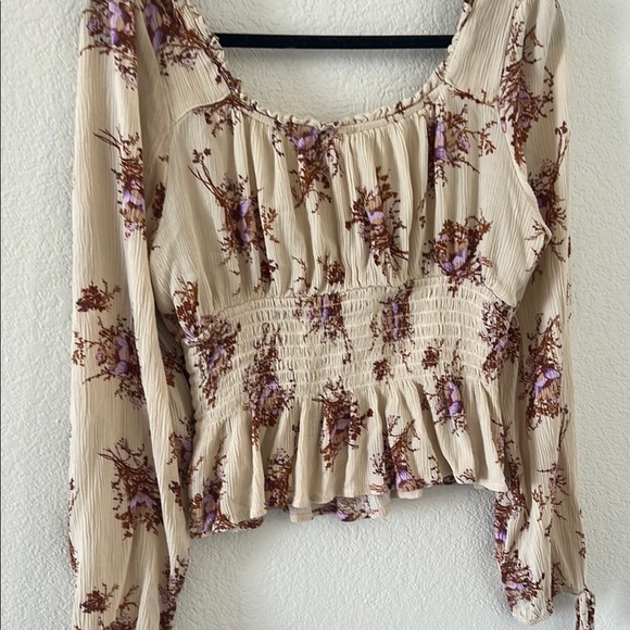 Floral Cream and Purple Women's Top - Picture 9 of 12